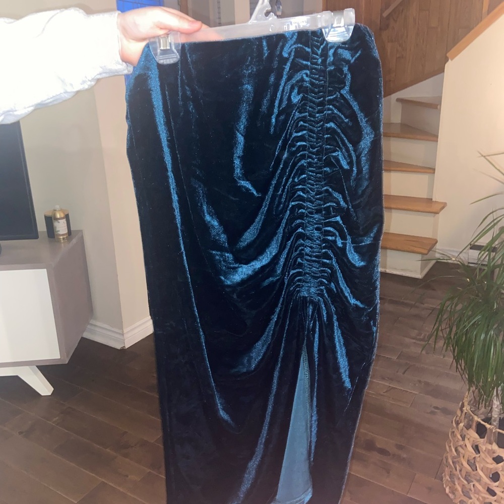 Elegant Velvet Skirt in Deep Green